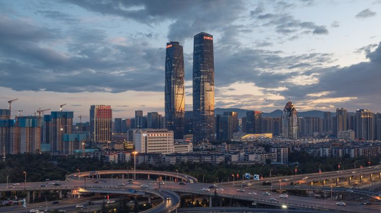 6-Day Kunming+Mang City+Ruili+Tengchong + Dujuanwang Spring+ Dieshui River Waterfall