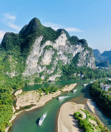 5박6일 • 구이린 산수 여행: 룽지티톈(용척제전) 야오족 마을의 정취+대리강 4성급 유람선+위룽허 대나무 뗏목+천고정 공연 관람+상공산에 올라 산수 전경 감상 · 전 일정 전용 차량 투어