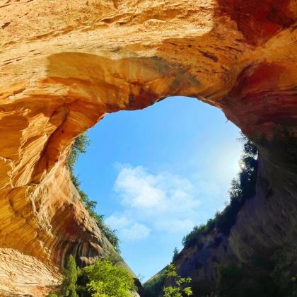 延安宝塔山+甘泉大峡谷+陕西黄河壶口瀑布+延川黄河乾坤湾景区+黄帝陵5日4晚私家团