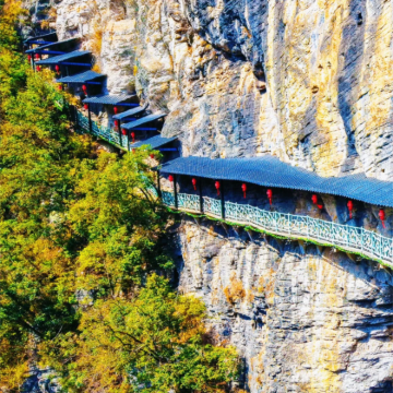 恩施市+神农架+武当山+三峡大坝旅游区9日8晚私家团