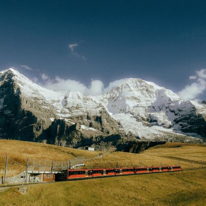 法国+瑞士4日3晚跟团游