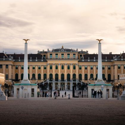 德国+捷克+奥地利+匈牙利+瑞士7日6晚跟团游