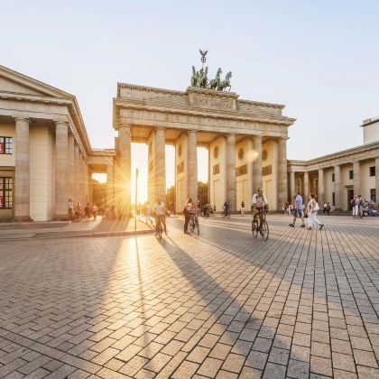 荷兰+德国柏林+无忧宫6日5晚私家团