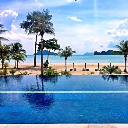 马来西亚吉隆坡+兰卡威+槟城8日7晚跟团游