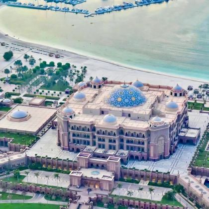 迪拜+阿布扎比+沙迦4日3晚拼小团