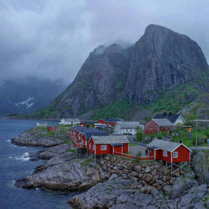 挪威特罗姆瑟+罗弗敦群岛+冰岛蓝湖+蓝冰洞13日10晚跟团游