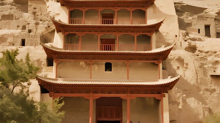 3-Day Dunhuang and Silk Road Wonders Private Tour· Mingsha Mountain And Crescent Spring, Mogao Caves and Yumen Pass