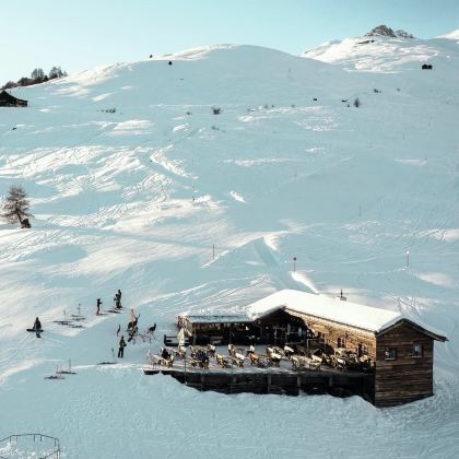 瑞士苏黎世+卢塞恩+蒙特勒+日内瓦7日6晚私家团