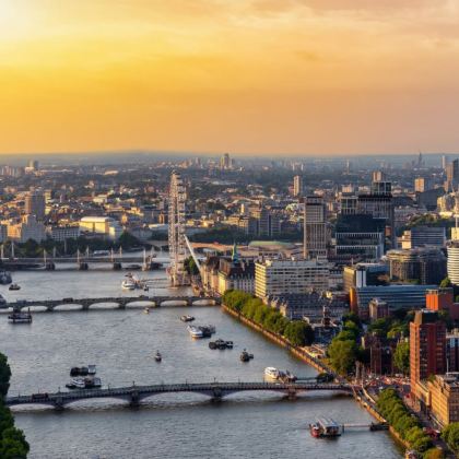 英国伦敦+剑桥+温德米尔+爱丁堡+约克+苏格兰高地+天空岛12日11晚私家团