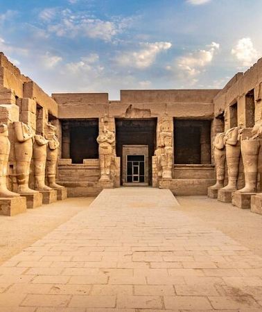 8D7N • 8-Day Private Tour Cairo, Aswan, Luxor and Nile Cruise Including Air Fare