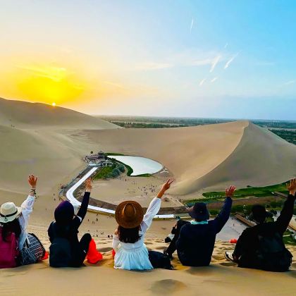 张掖+嘉峪关+敦煌4日3晚拼小团