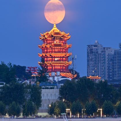 武汉+黄鹤楼+神农架+长江三峡+三峡大坝6日5晚跟团游