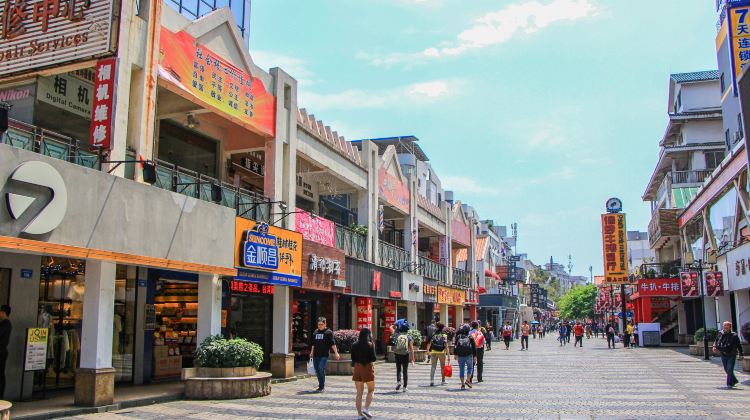 香港+8