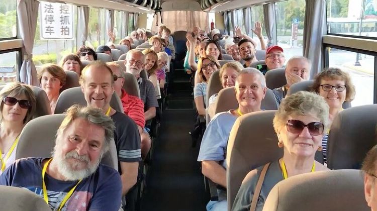 4-Day Yangtze River Cruise Tour from Chongqing to Yichang · Snowy Jade Cave and Three Gorges Dam