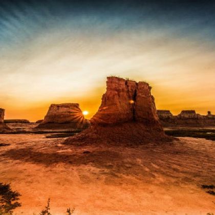 呼和浩特+辉腾锡勒草原+乌兰哈达火山地质公园+悬空寺+云冈石窟6日5晚私家团