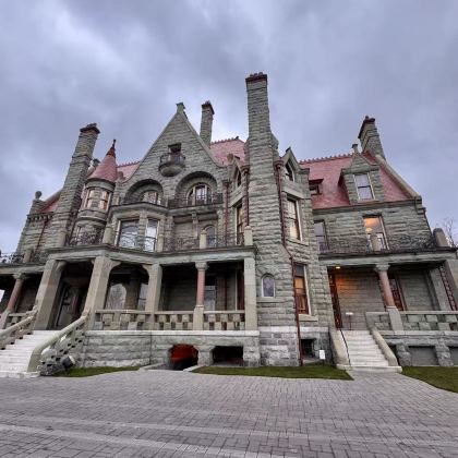 加拿大温哥华+维多利亚+卡尔加里+班夫11日9晚私家团