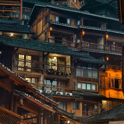 贵阳+荔波+镇远+黄果树景区+梵净山+西江千户苗寨+万峰林景区7日6晚私家团