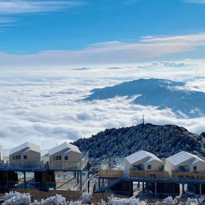 卧龙中华大熊猫苑神树坪基地+四姑娘山+甲居藏寨+墨石公园景区+塔公草原+新都桥+牛背山6日5晚私家团