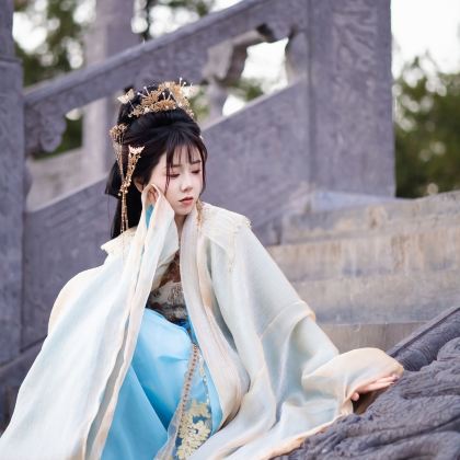 郑州+洛阳+少林寺+老君山景区+龙门石窟+白马寺+洛阳博物馆4日3晚跟团游