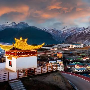 甘南+扎尕那+黄河九曲第一湾+拉卜楞寺+官鹅沟大景区+麦积山石窟+甘加秘境+炳灵寺世界文化遗产旅游区+崆峒山8日7晚私家团