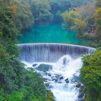 贵阳+黄果树+西江千户苗寨+荔波小七孔景区4日3晚跟团游
