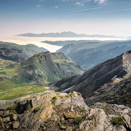 西班牙巴塞罗那+安道尔+巴黎6日5晚跟团游