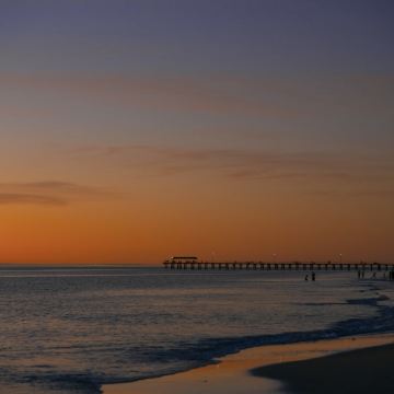 澳大利亚阿德莱德+阿德莱德动物园+阿德莱德中央市场+奔富玛吉尔酒庄+汉多夫德国村+澎湃粉红湖+维克多港7日6晚私家团