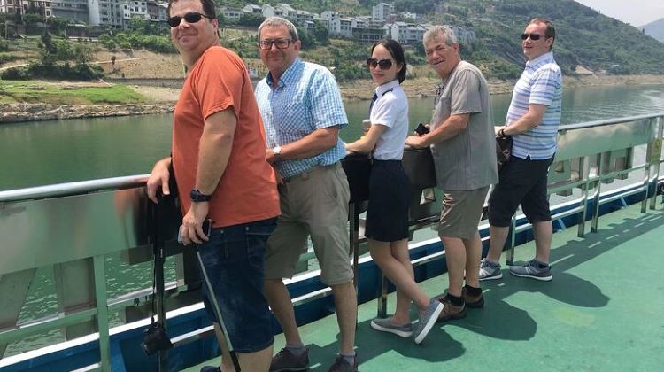 4-Day Yangtze River Cruise Tour from Chongqing to Yichang · Snowy Jade Cave and Three Gorges Dam
