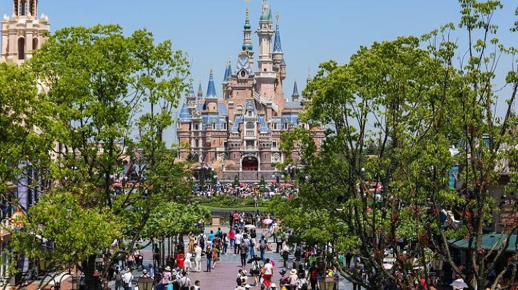 2D1N · Private Tours · shanghai Disney+shanghai one day city highlights tour （two days）
