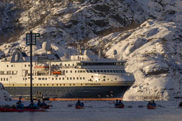 8 days · Arctic · Tromso - Lyngen Municipality - Senja - Svolvaer - Lofoten Island - Stokmarknes - Tromso