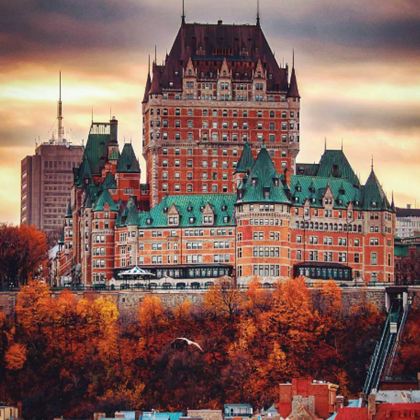 加拿大苏圣玛丽+阿格瓦峡谷+特朗布朗度假村+魁北克老城+蒙特利尔+尼亚加拉瀑布8日7晚跟团游