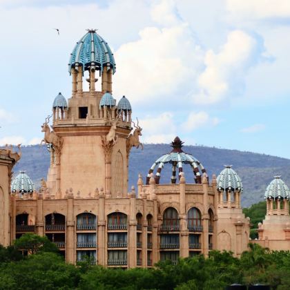 南非+桌山+维多利亚港+好望角+南非企鹅生态保护区+弗朗斯胡克+曼德拉广场9日7晚私家团