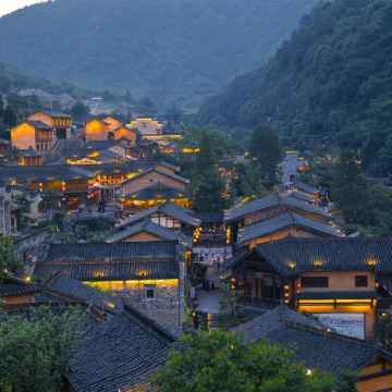 江西望仙谷+三清山+婺源篁岭景区3日2晚跟团游