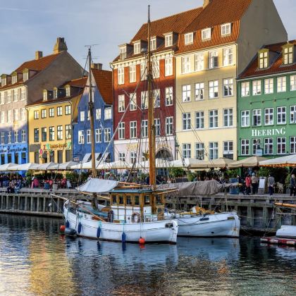 西班牙+瑞典+丹麦13日11晚拼小团