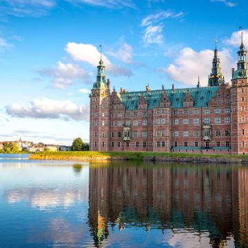 丹麦哥本哈根+赫尔辛格+菲英岛4日3晚跟团游