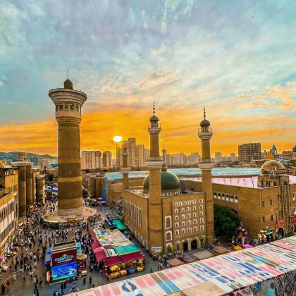 哈密+伊宁市+乌鲁木齐+阿克陶+库尔勒16日5晚跟团游