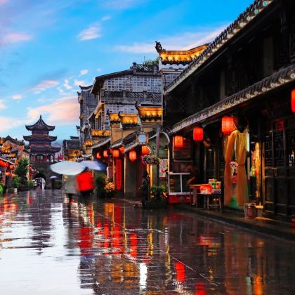 中坝大峡谷+汉江三峡+石泉古街+后柳镇2日1晚跟团游