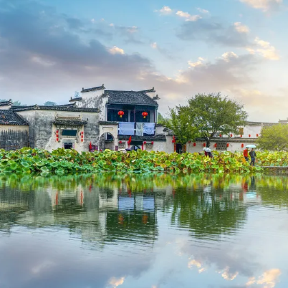 黄山风景区+婺源篁岭景区+宏村景区4日3晚跟团游