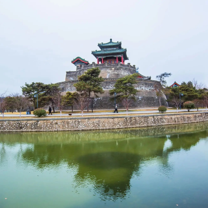 石家庄正定古城+邢台市扁鹊庙+邯郸黄粱梦吕仙祠+赵州桥+西柏坡景区5日4晚跟团游