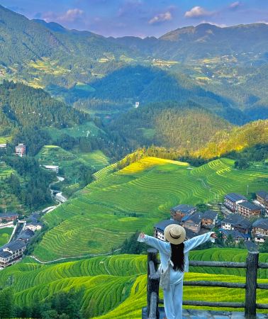 5D4N • Christmas Carnival Offer. Dual Wonders of Guilin: Ruyi Peak, Yangshuo Riverscapes, and Longji Rice Terraces - Family Vacation Package
