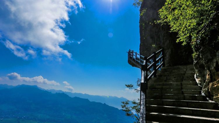 8-day 7-night · Private Tour · Enshi City + Shennongjia + Yichang