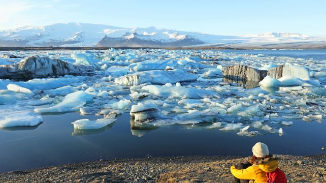 9-Day Iceland Explorer Tour·Waterfalls, Glaciers and Volcanic Wonders