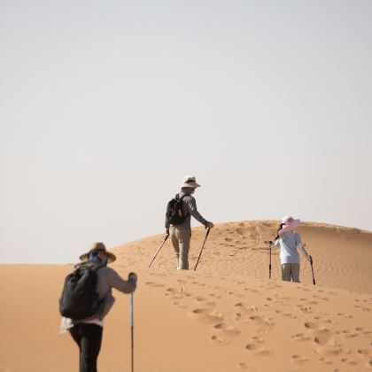 徒步·腾格里沙漠4日3晚跟团游