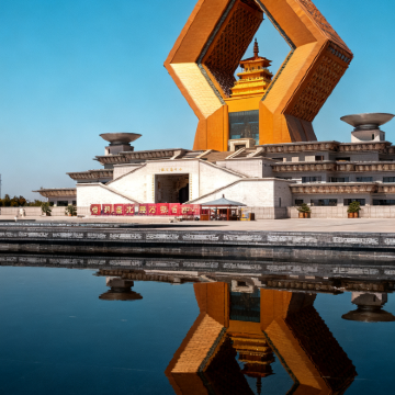 西安兵马俑+华清池+法门寺+华山5日4晚跟团游