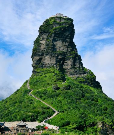 4天3晚 • 貴陽＋荔波＋西江千戶苗寨＋鎮遠古城＋黃果樹景區＋梵淨山