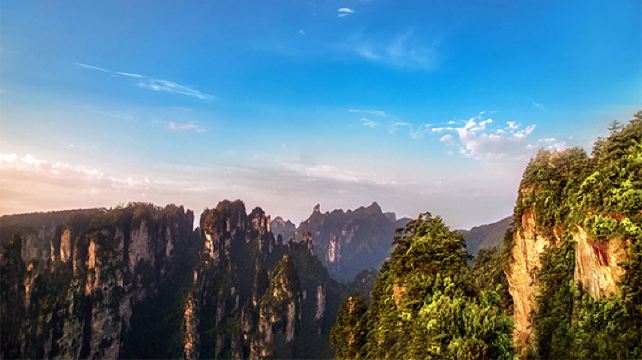 2-Day Zhangjiajie Private Tour·Tianmenshan National Forest Park | Yuanjiajie | Tianzi Mountain | Ten Mile Gallery 