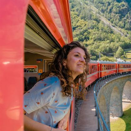 俄罗斯莫斯科+圣彼得堡+贝加尔湖+叶卡捷琳堡+蒙古乌兰巴托16日14晚跟团游