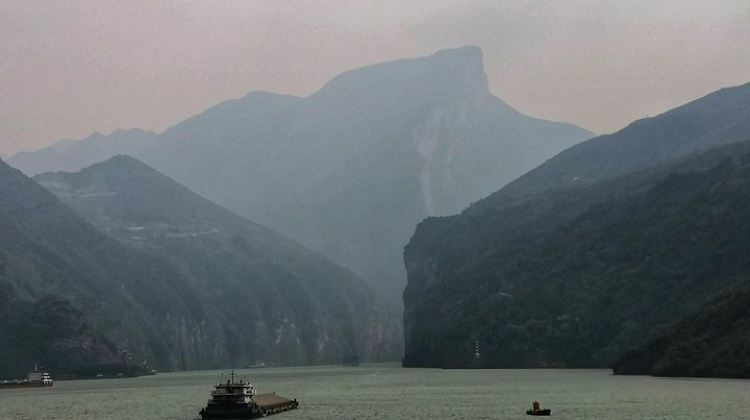 4-Day Yangtze River Cruise from Chongqing to Yichang Downstream in 4 Days 3 Nights