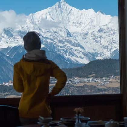 云南丽江+香格里拉+梅里雪山国家公园4日3晚拼小团