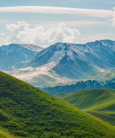 15D14N • Urumqi, Xinjiang + Kashgar City + Tashkurgan County: 3-night hotel near scenic spots, one domestic flight in Xinjiang, nonstop shuttle buses for Sayram Lake & Kuerdening, Ancient City guided tour